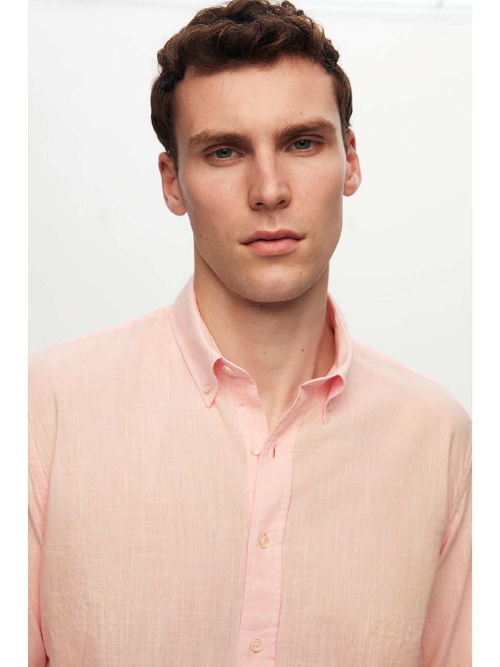 Slim Fit Pembe Düğmeli Yaka %100 Pamuk Yazlık Flamlı Keten Görünümlü Gömlek-2