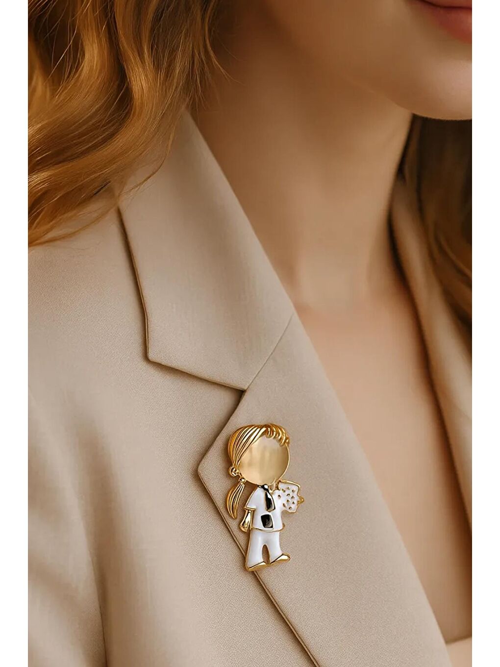 Sarı Kadın Doktor veya Hemşire Karakterli Mineli Yaka İğnesi Broş-8