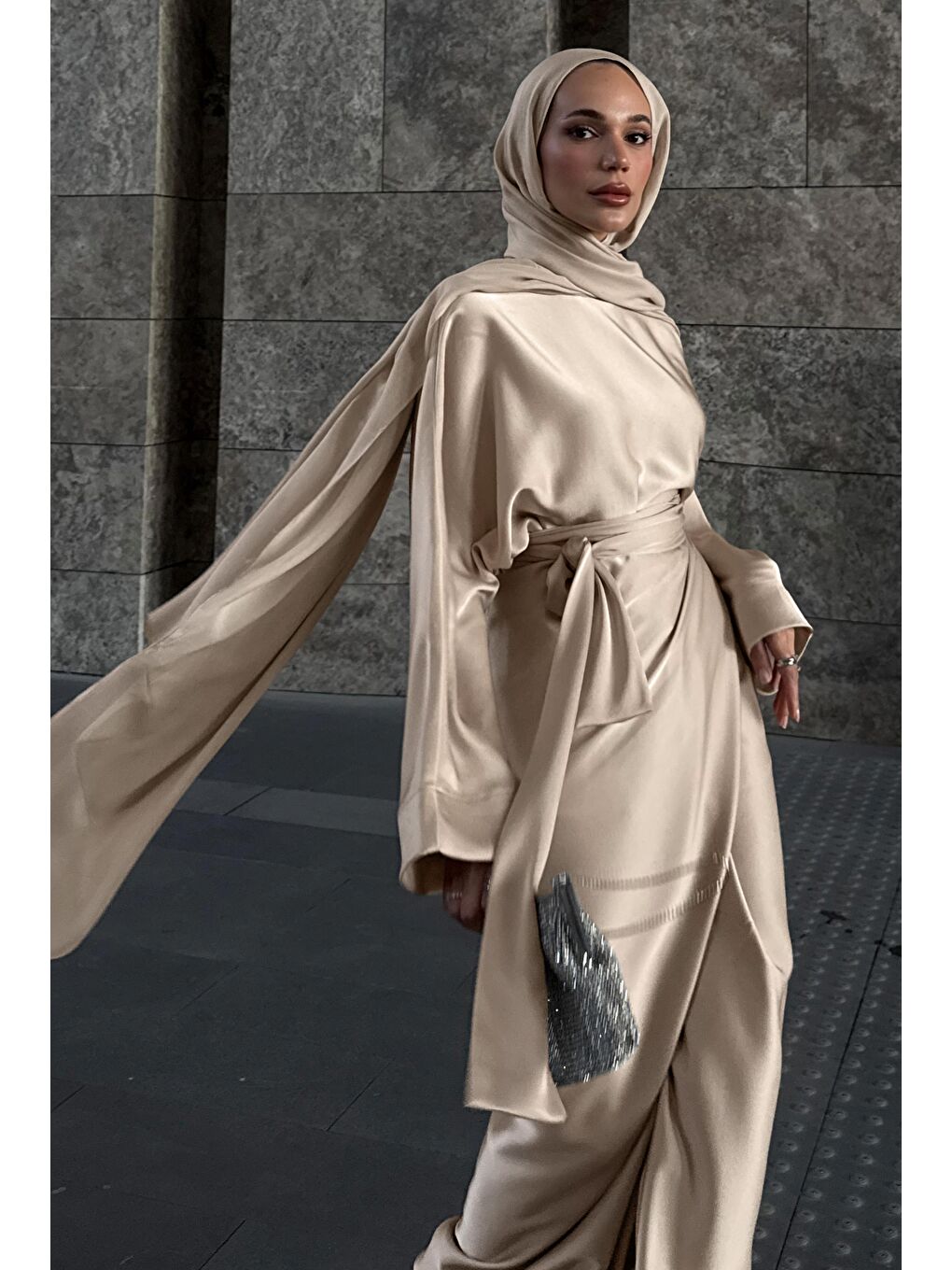 Bej İki Parçalı Basic Elbise Sedef