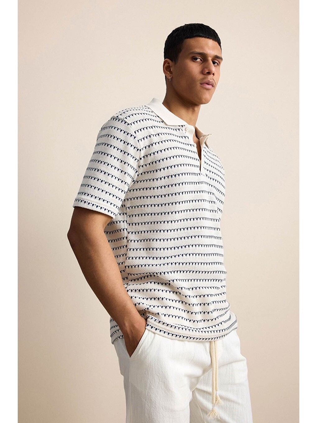 Erkek Relaxed Fit Ajurlu Örme Polo Yaka Tişört Ekru-2