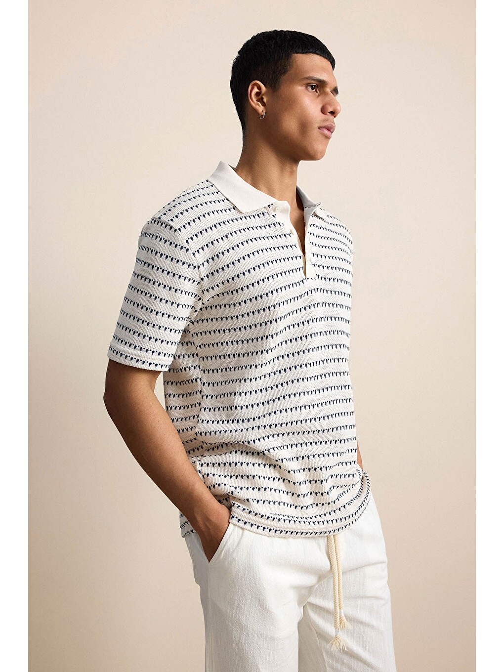 Erkek Relaxed Fit Ajurlu Örme Polo Yaka Tişört Ekru-4
