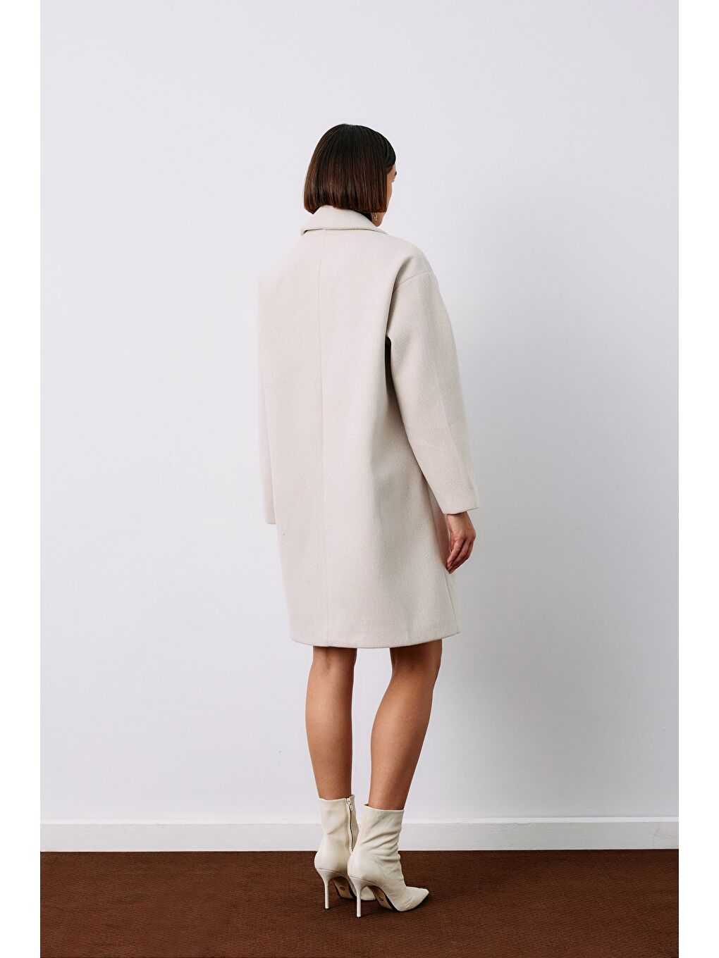 Bej Desenli Kısa Kaban - Taş-5