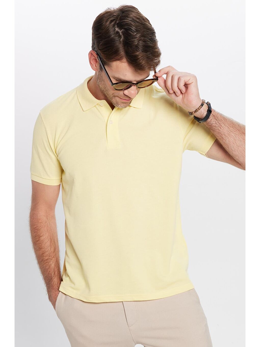 TUDORS Erkek Slim Fit Dar Kesim Pamuklu Yumuşak Doku Nefes Alan Kumaş Kıvrılmaz Yaka Sarı Polo Yaka Tişört-1