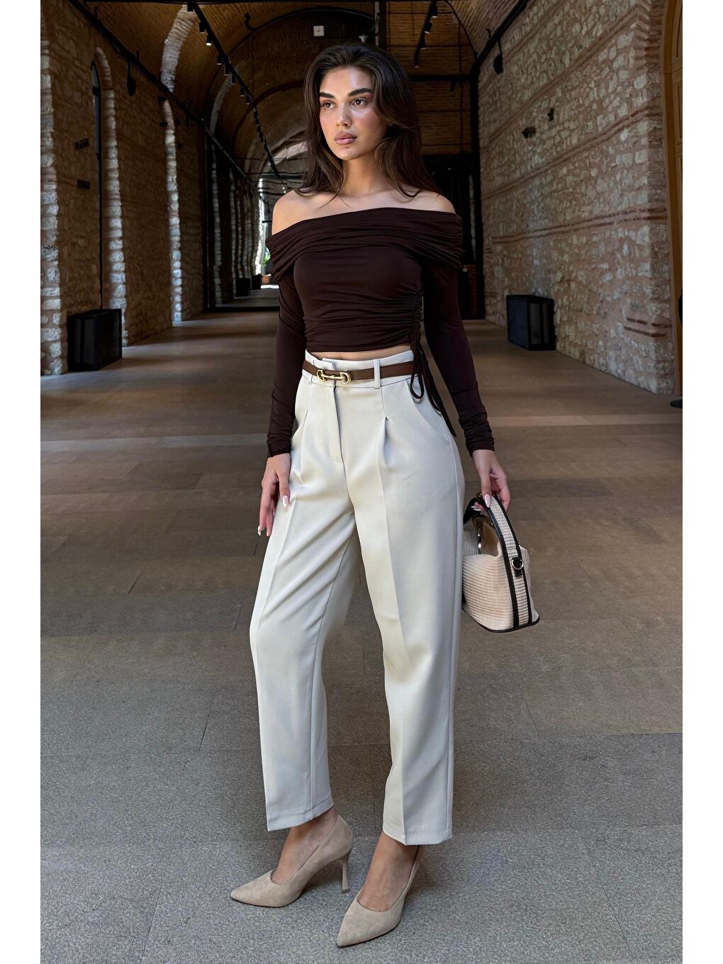 Bej Taş Rengi Yüksek Bel Pileli Kadın Kumaş Pantolon Mg2507-4