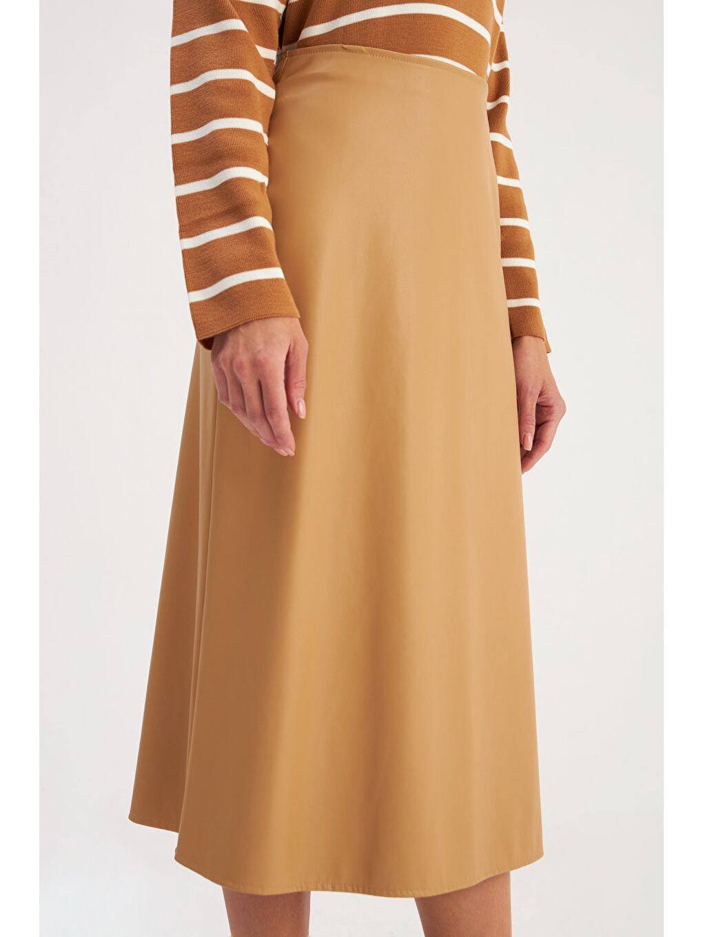 Salaş Deri Etek - Bej-4