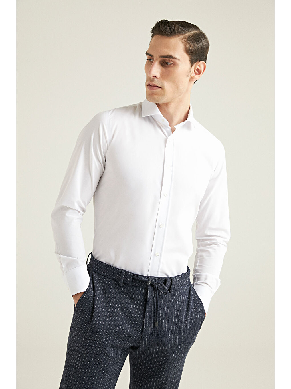 Slim Fit Beyaz Nano Care Gömlek