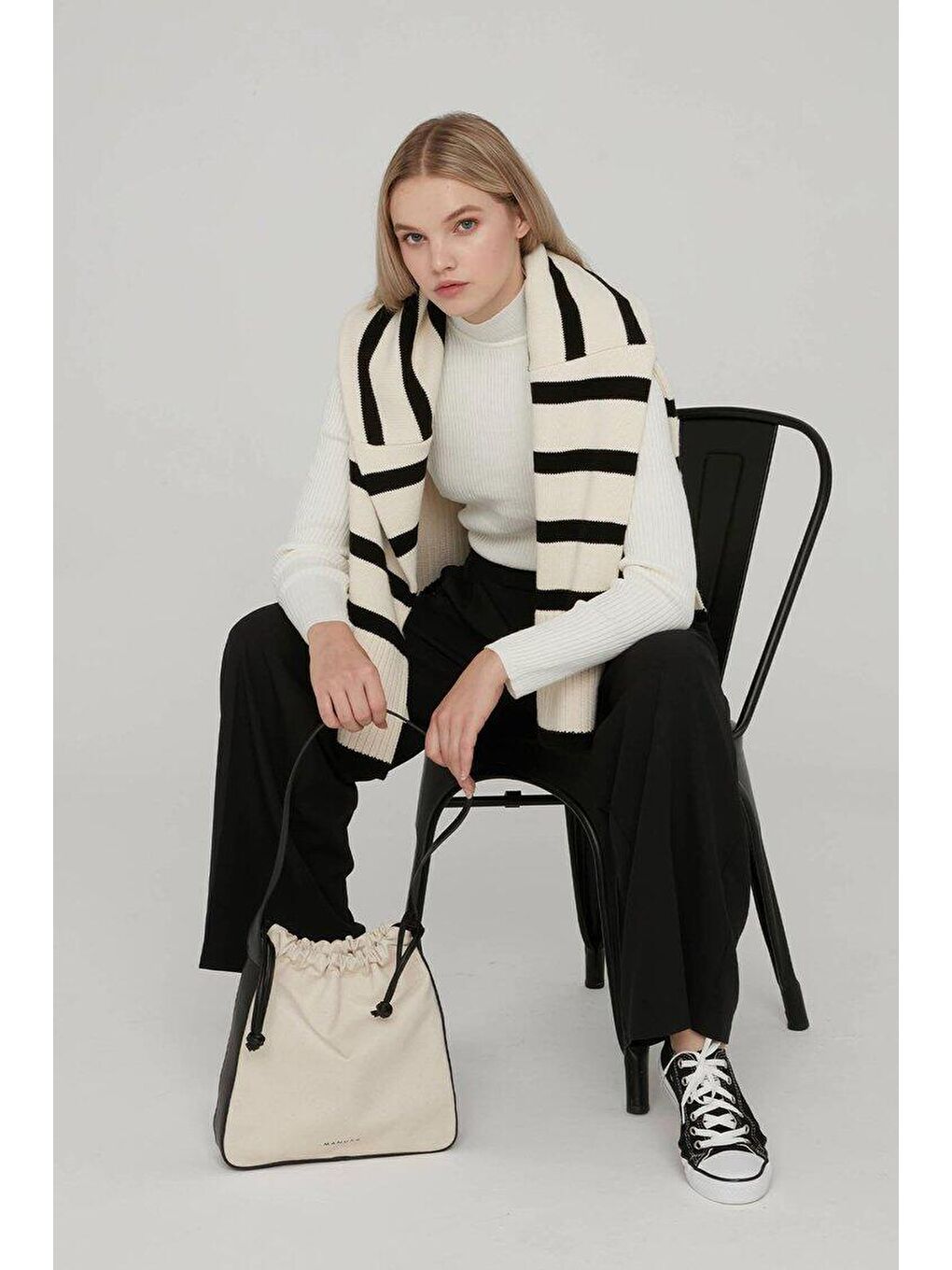 Büzgülü Kanvas Çanta Siyah-1