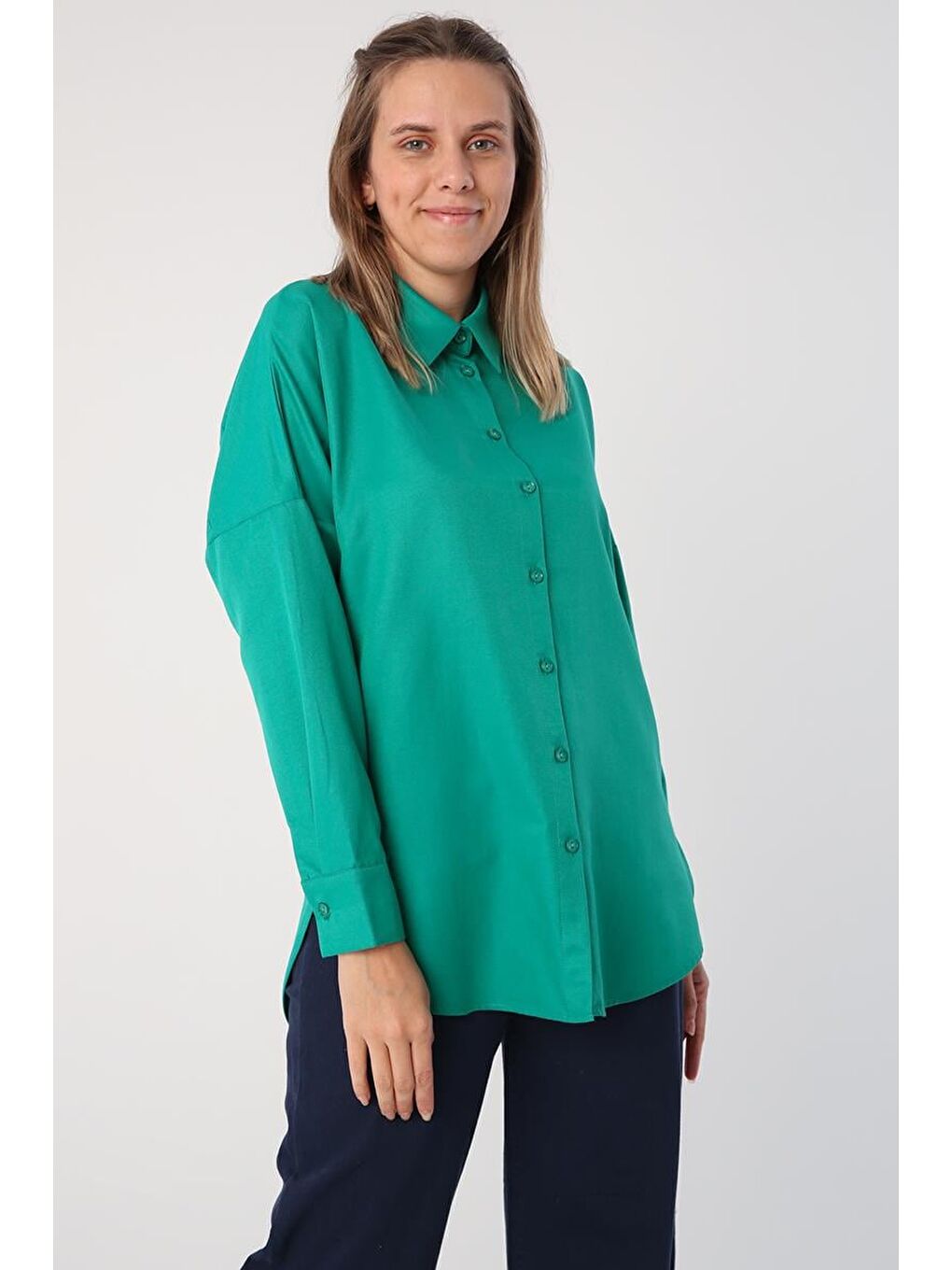Zümrüt Yeşili Oversize Basic Gömlek-1