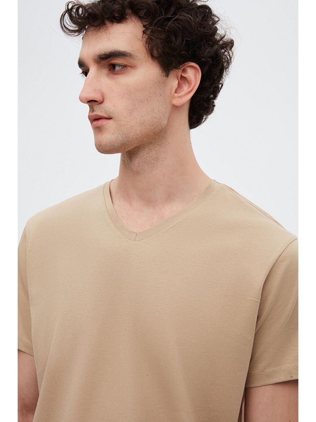 Slim Fit Bej V Yaka %100 Pamuk Tişört-2