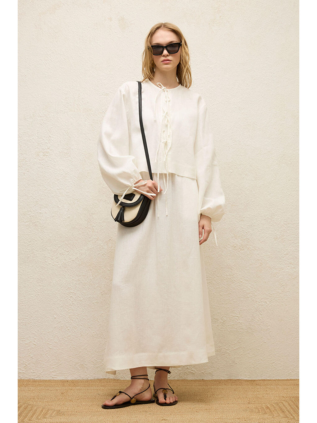 Keten Bağcık Detaylı Bluz Ekru