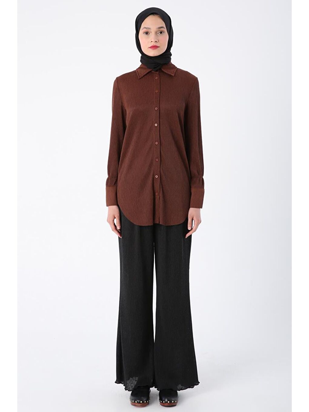 Kahverengi Piliseli Kolları Bağcık Detaylı Gömlek Tunik-1