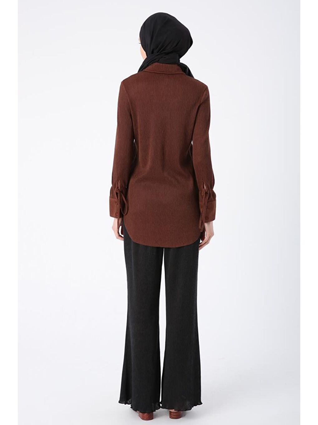 Kahverengi Piliseli Kolları Bağcık Detaylı Gömlek Tunik-3