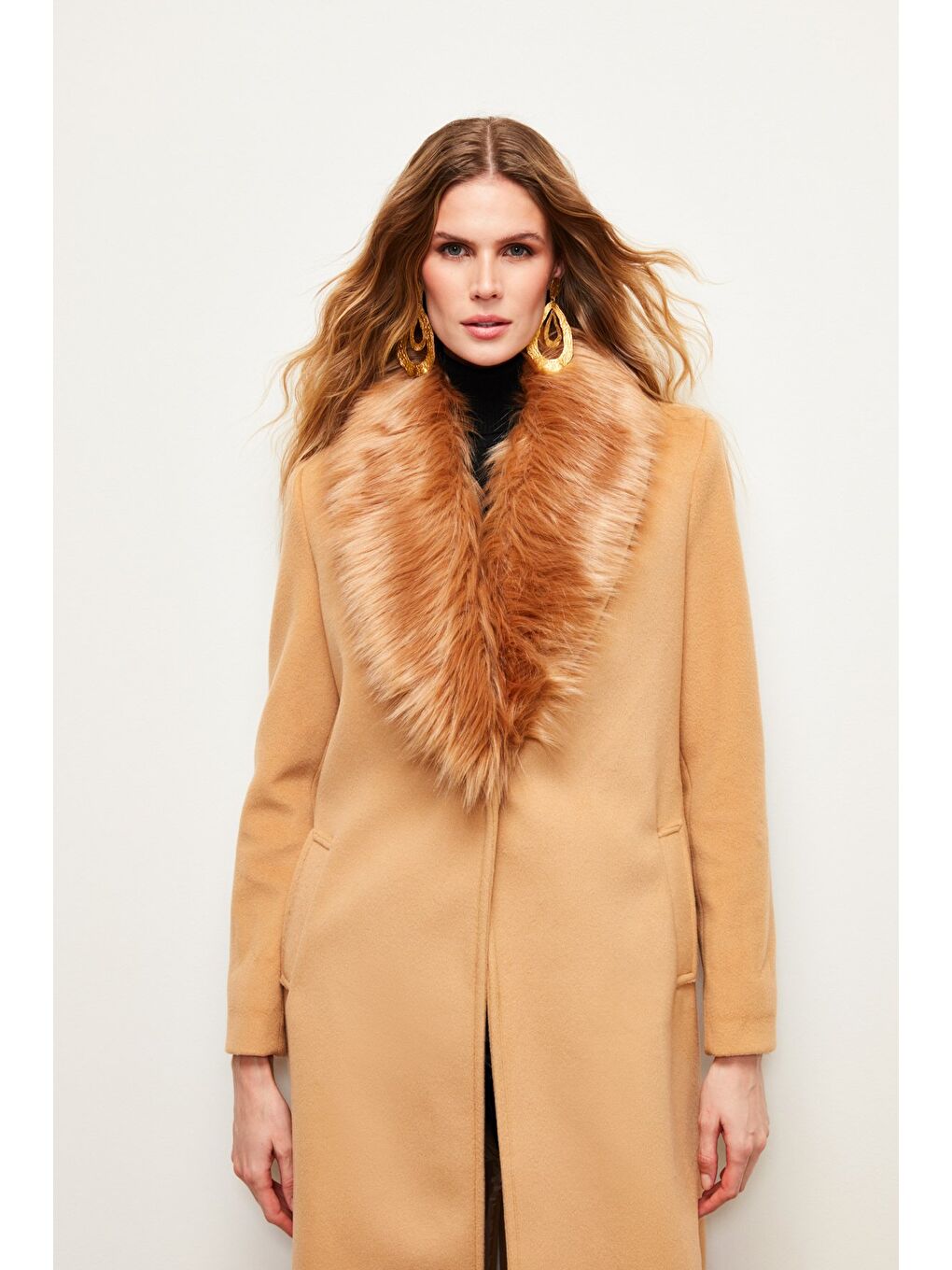 Kahverengi Yaka Kürklü Uzun Kaban - Camel-3