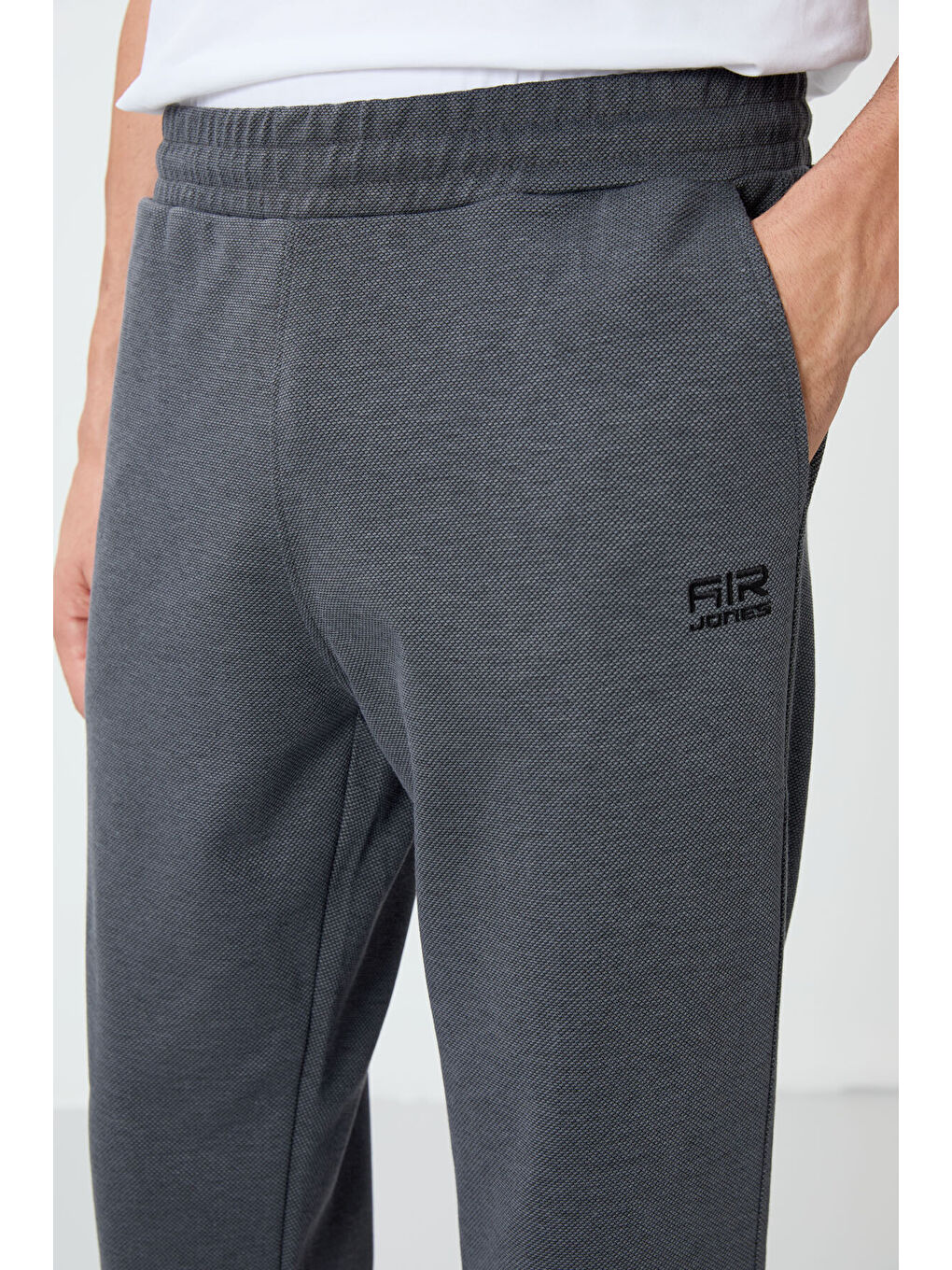 Koyu Gri Dik Yaka Gizli Cep Detaylı Standart Kalıp Erkek Eşofman Takım - 85209-3