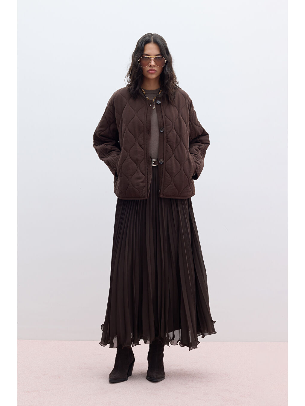 Kahverengi Düğmeli Kısa Kapitone Mont Acı Kahve-5