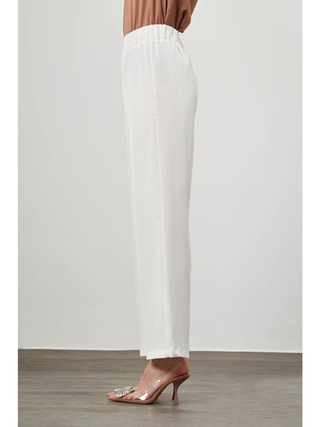 Beli Lastikli Saten Ekru Pantolon-2