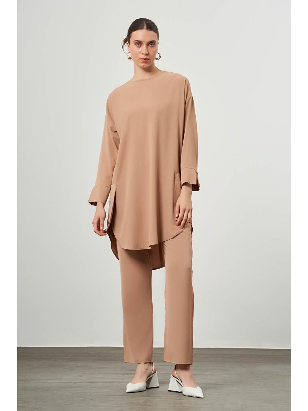 Kahverengi Desen Dokulu Cepli Taba Tunik