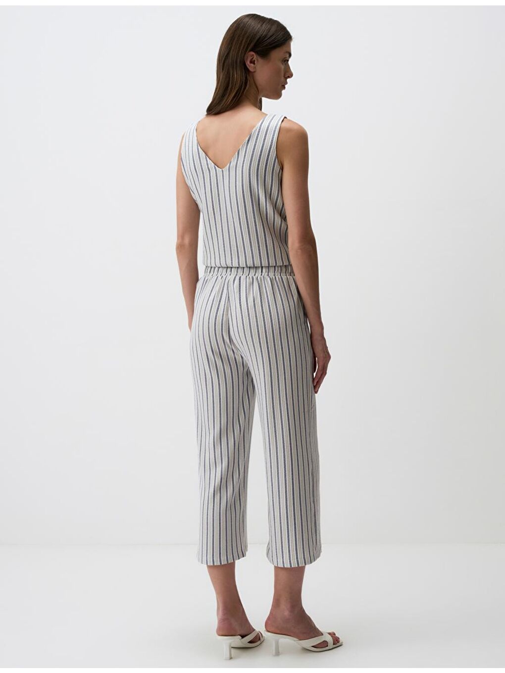 Karışık Yüksek Bel Çizgi Detaylı Kısa Pantolon-5