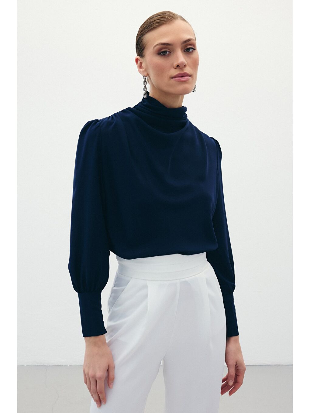 Drape Detaylı Bluz - Lacivert-1