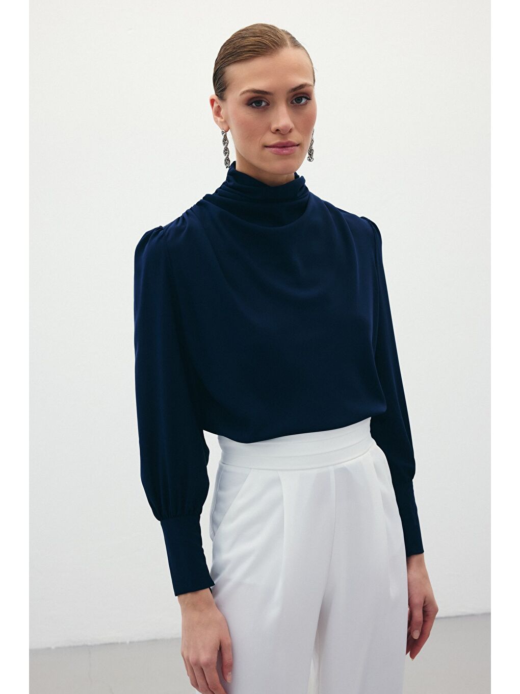 Drape Detaylı Bluz - Lacivert-3