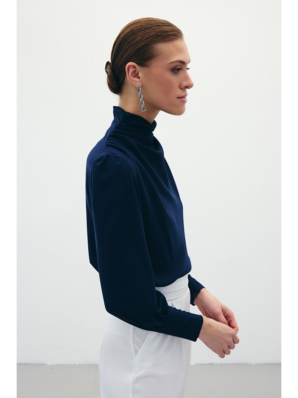 Drape Detaylı Bluz - Lacivert-4