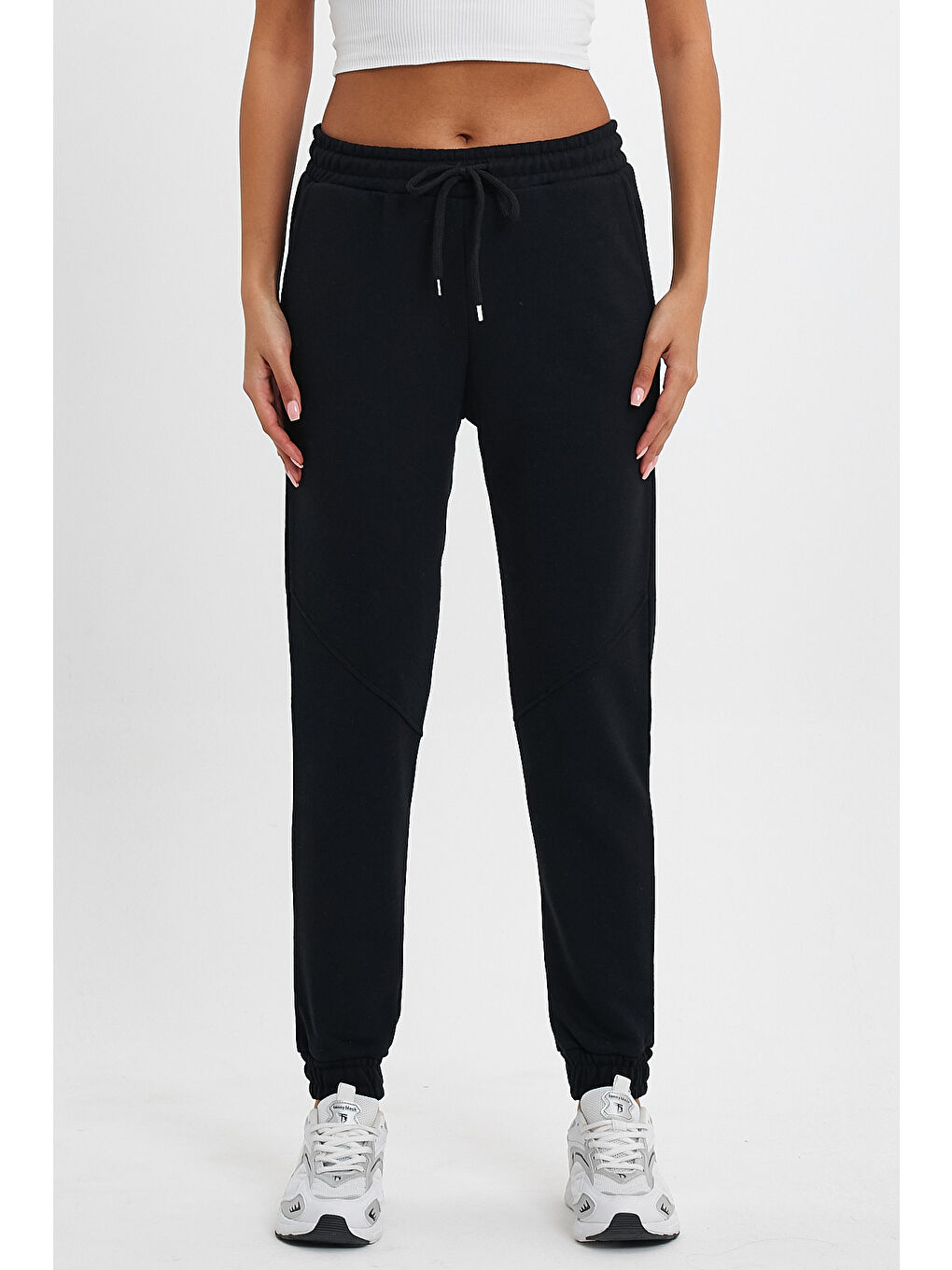 Siyah Kadın 3 İplik Kalın Rahat Kalıp Eşofman Altı spr24ea96-4