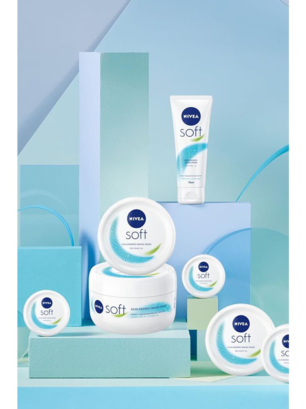 NIVEA Soft Nemlendirici Bakım Kremi 75ml ve Kadın Sprey Deodorant Fresh Natural 150ml, Ter Kokusu Karşıt - 2