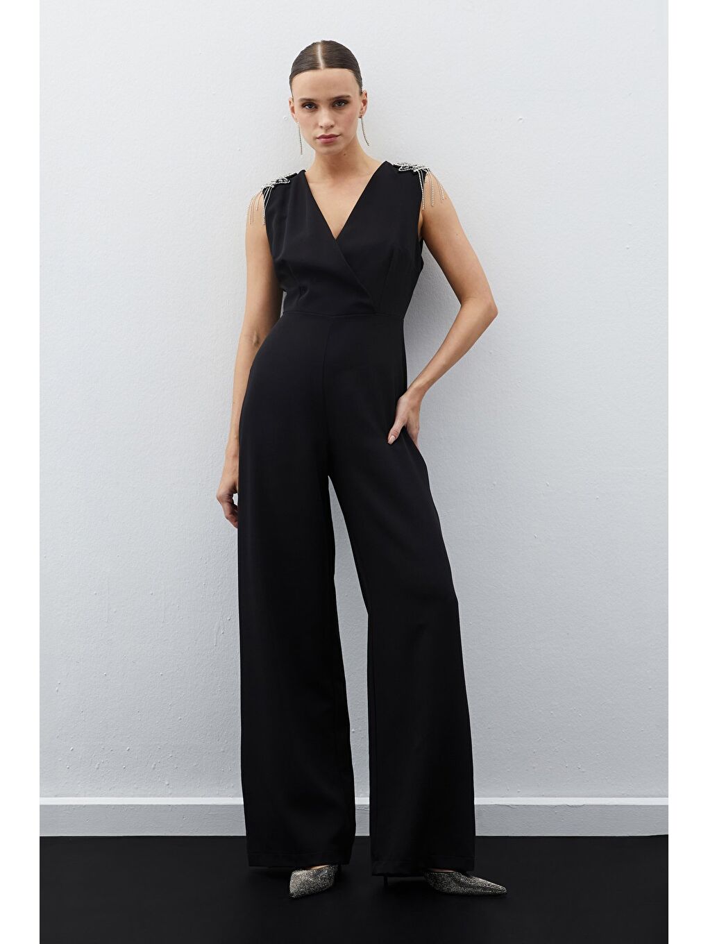 Aksesuar Detaylı Tulum - Siyah-3