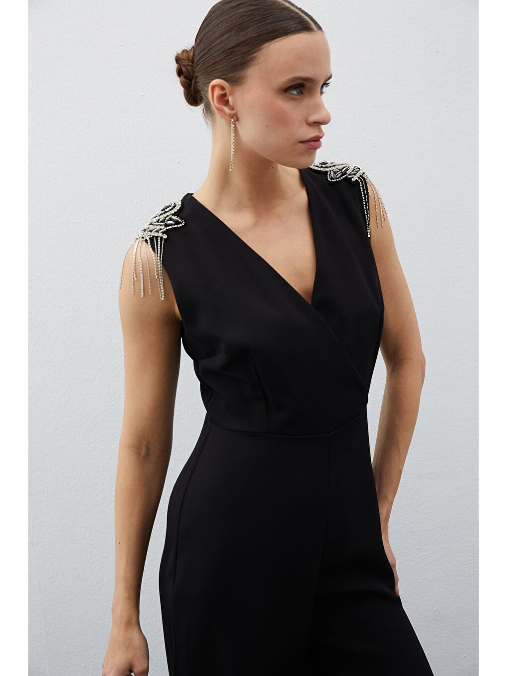 Aksesuar Detaylı Tulum - Siyah-5