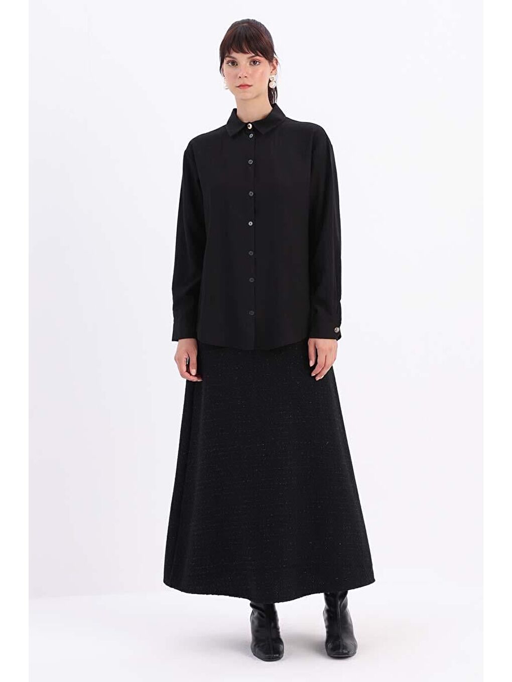 Siyah Manşet Detaylı Düğmeli Gömlek-1