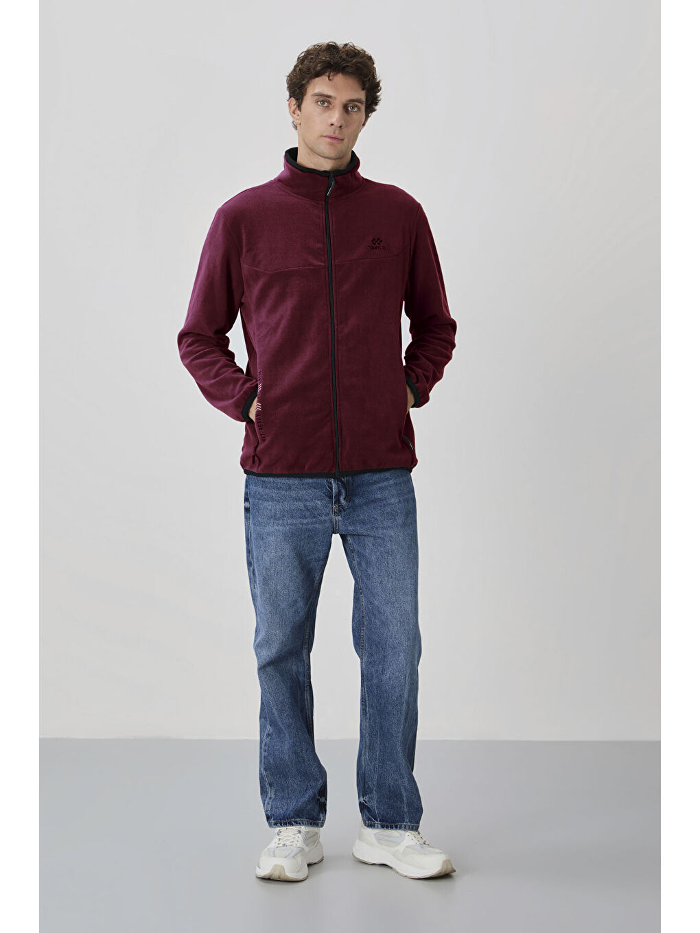 Bordo Erguvan Yazı Nakışlı Dik Yaka  Standart Kalıp Erkek Fermuarlı Sweatshirt Polar - 87992-1