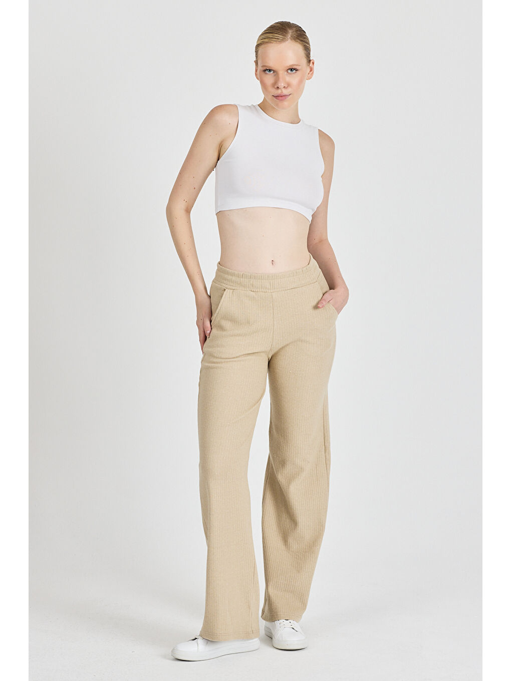 Kadın Bej Yüksek Bel Bol Paça Kaşkorse Fitilli Cepli Pantolon Eşofman Altı-1