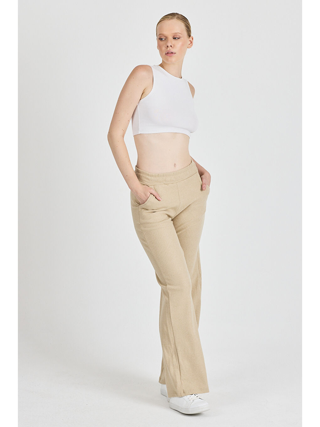 Kadın Bej Yüksek Bel Bol Paça Kaşkorse Fitilli Cepli Pantolon Eşofman Altı-2