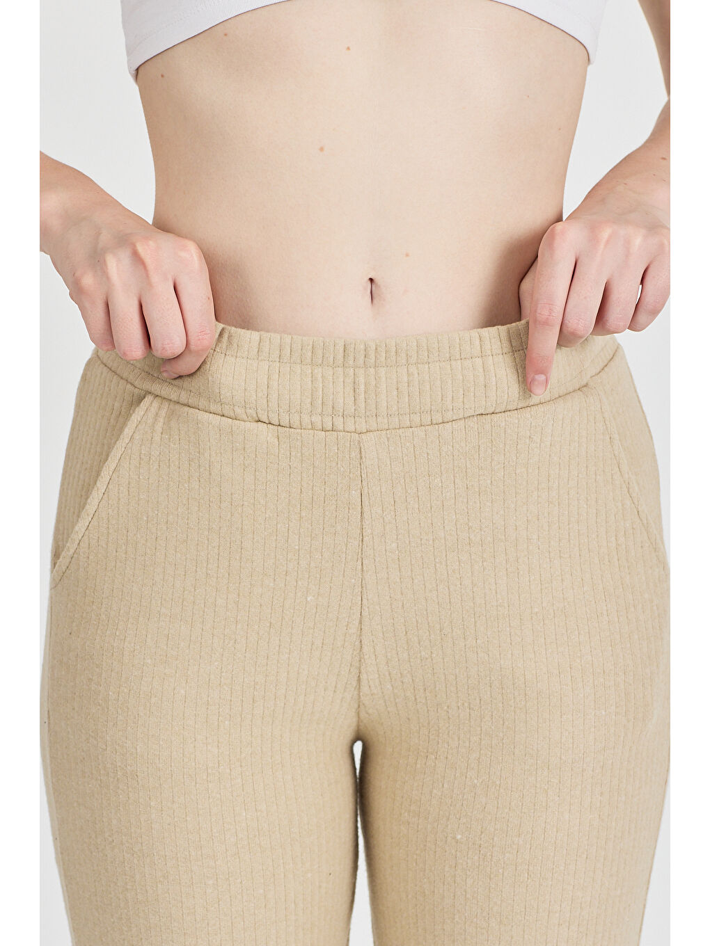 Kadın Bej Yüksek Bel Bol Paça Kaşkorse Fitilli Cepli Pantolon Eşofman Altı-4
