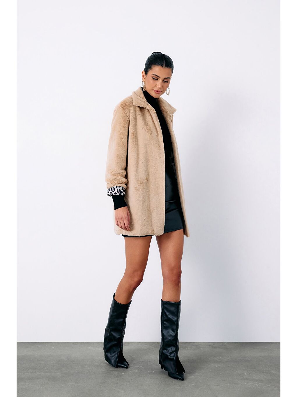Leopar Astarlı Pelüş Kaban   Bej-1