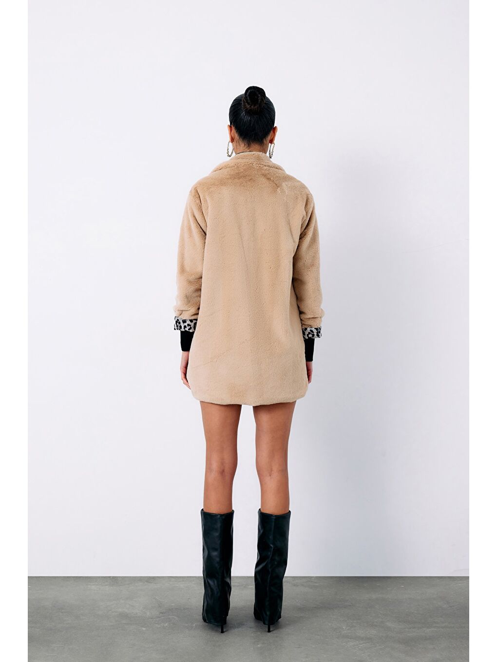 Leopar Astarlı Pelüş Kaban   Bej-6