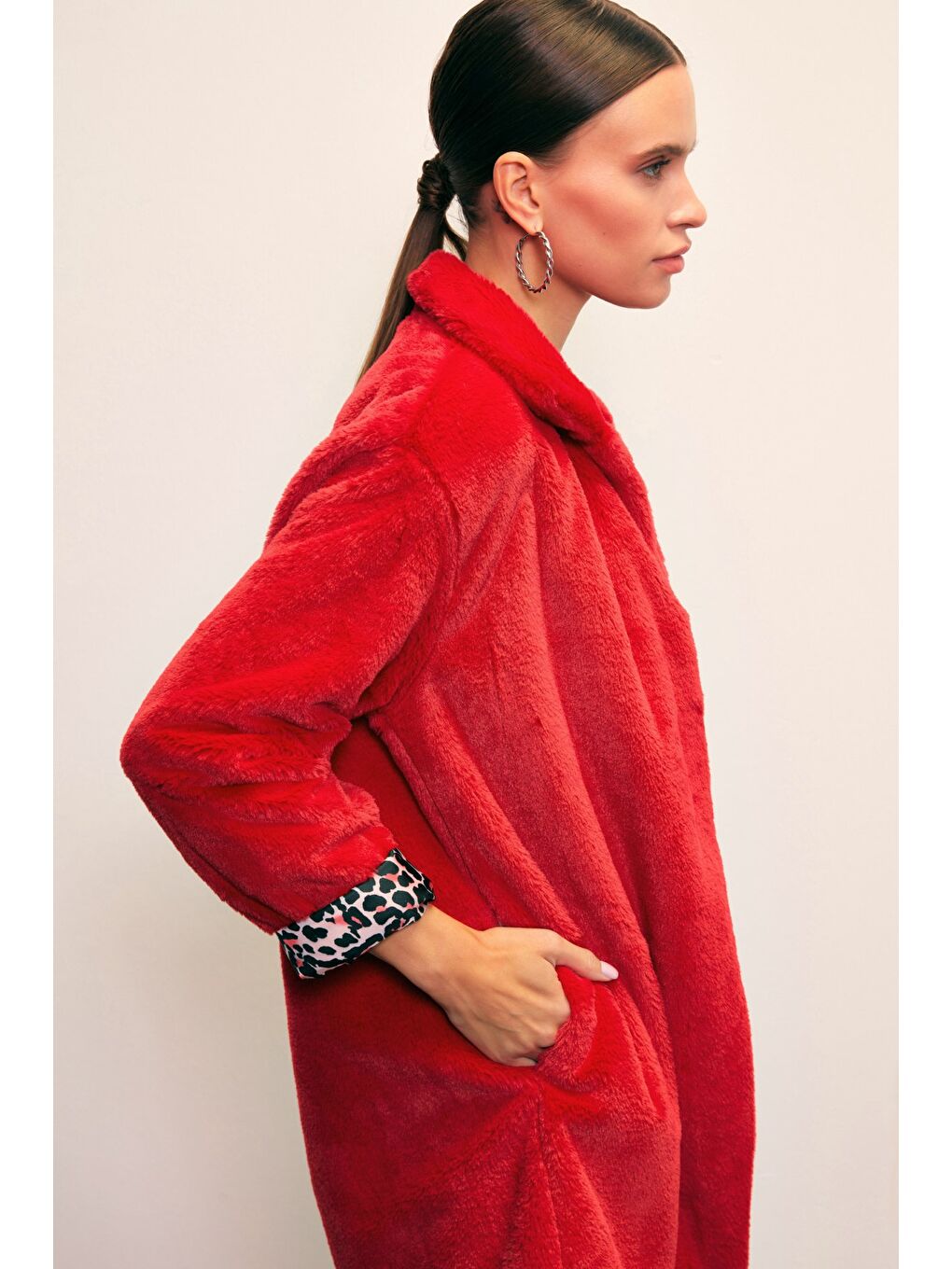 Leopar Astarlı Pelüş Kaban - Kırmızı-1