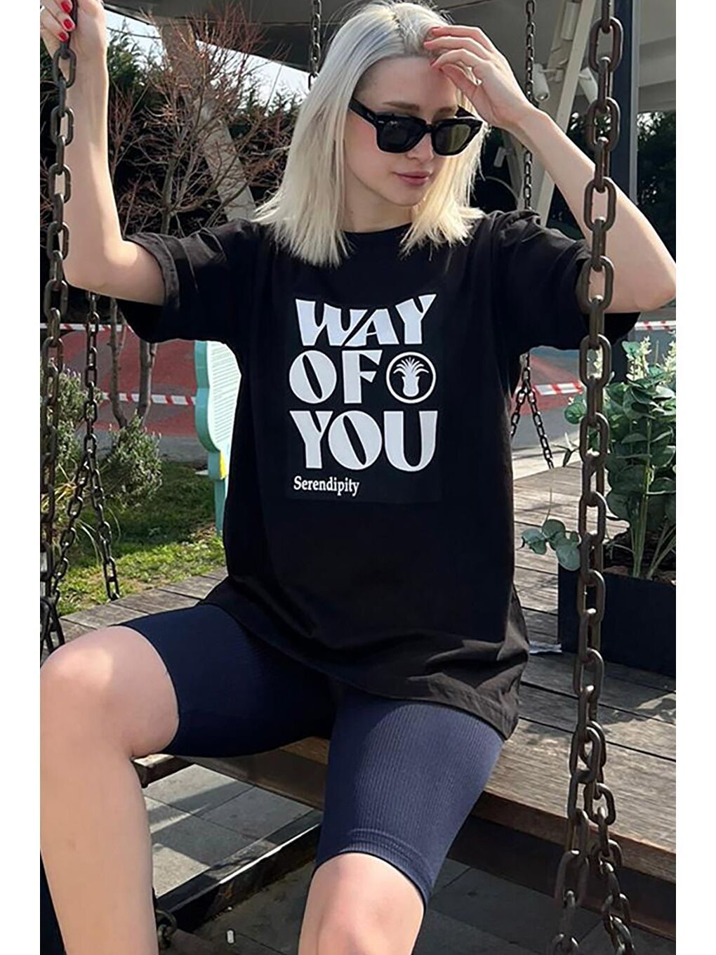 Siyah Baskılı Bisiklet Yaka Overfit Tişört