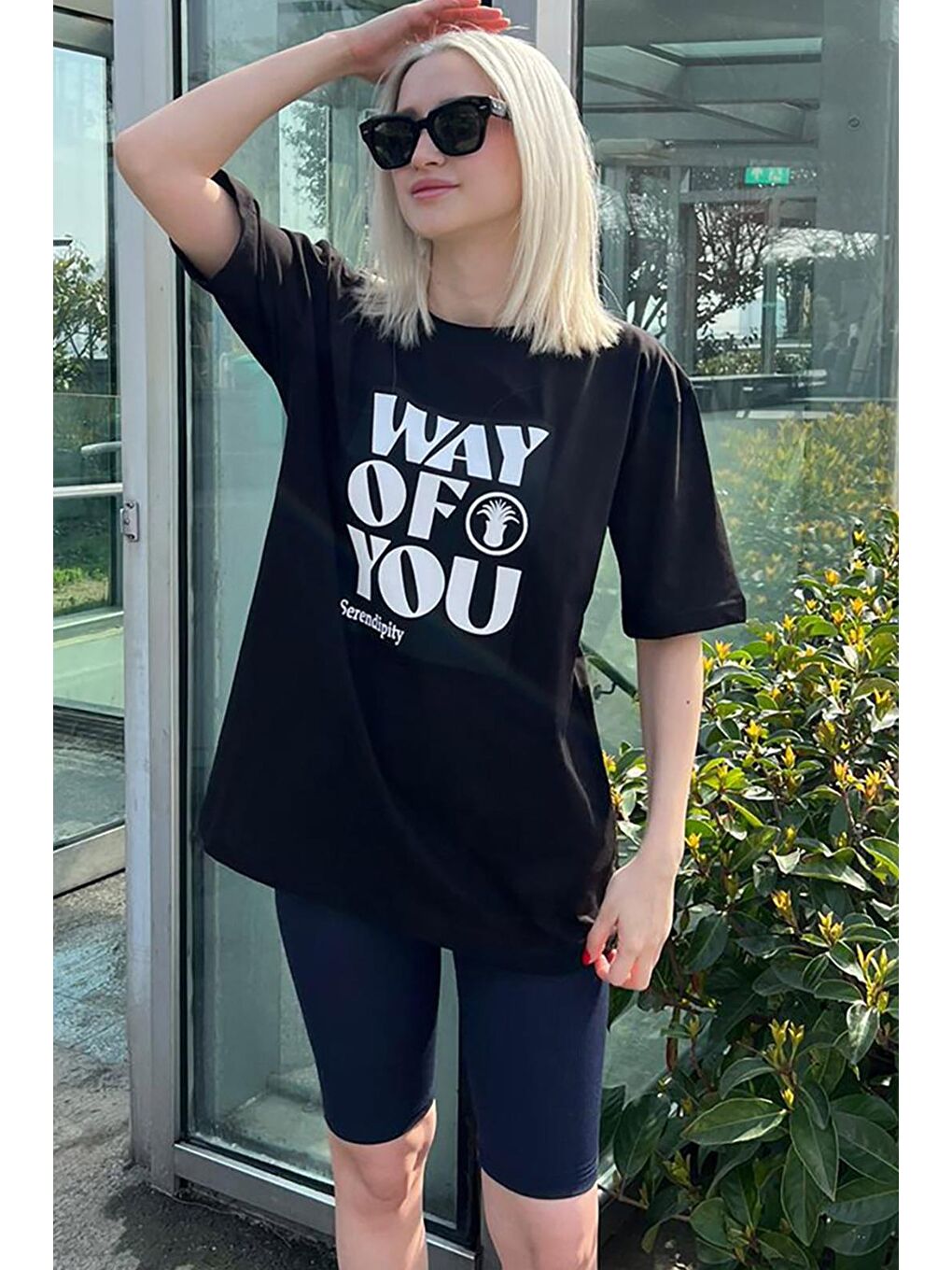 Siyah Baskılı Bisiklet Yaka Overfit Tişört-1