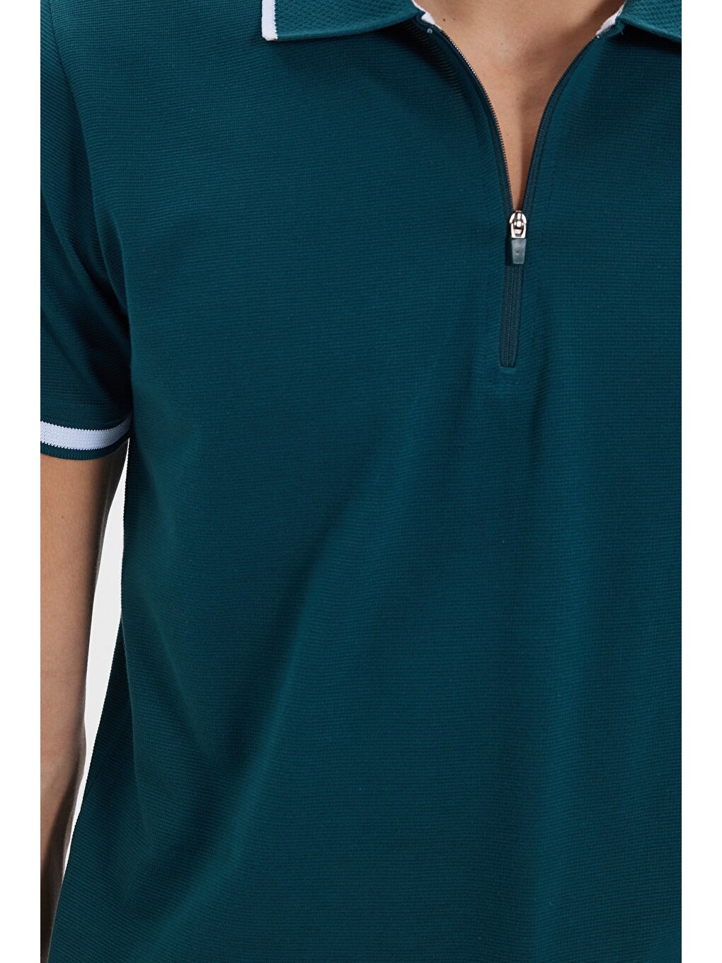 Erkek Slim Fit Dar Kesim %100 Pamuk Jakarlı Düz Yaka Ve Kol Detaylı Yeşil Polo Yaka Tişört-3