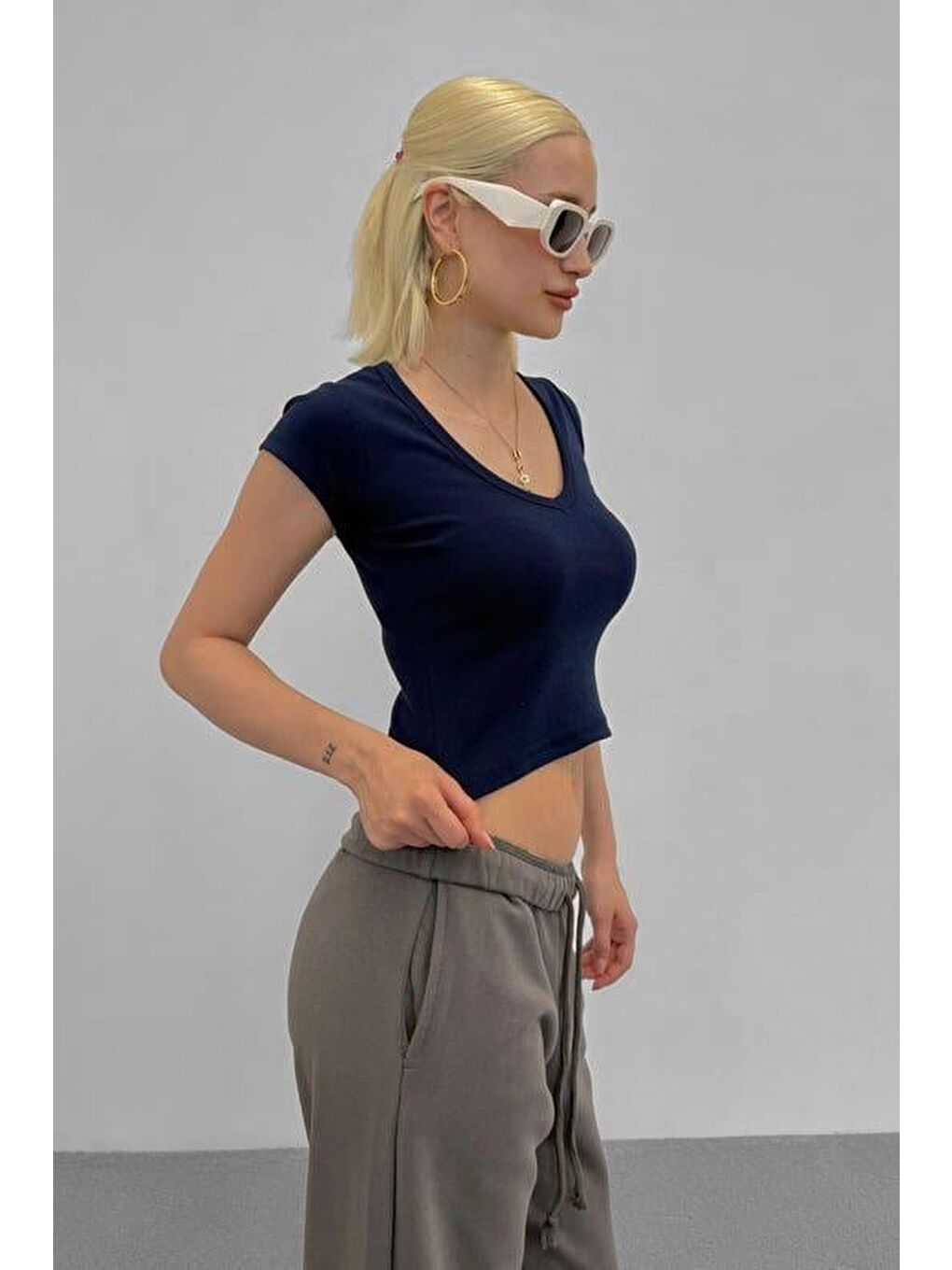 Lacivert V Yaka Basic Kadın Tişört Mg2450-1