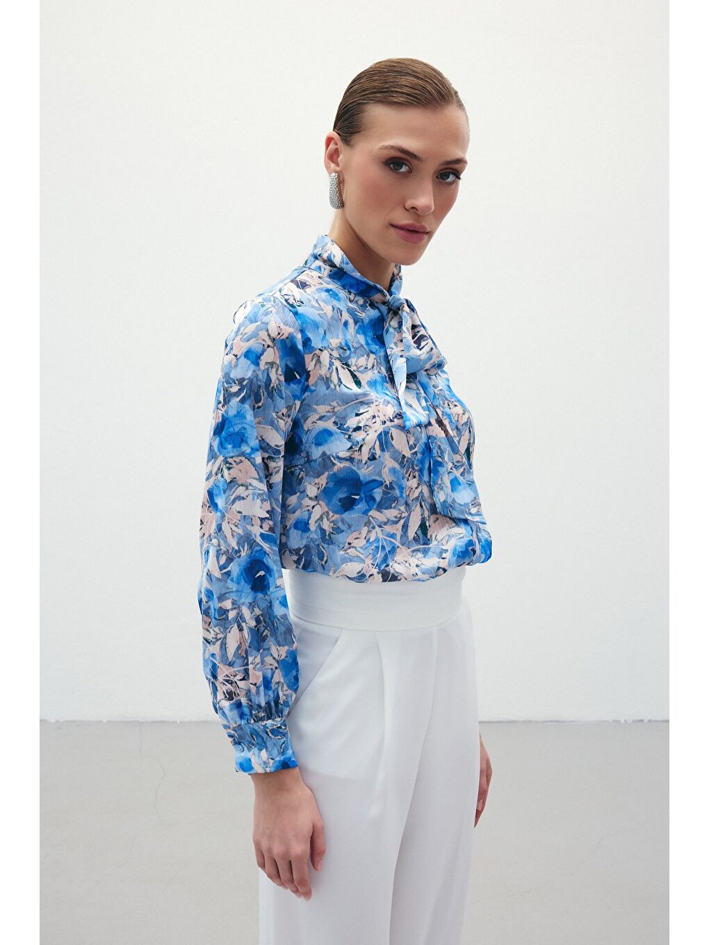 Desenli Fular Yaka Gömlek - Mavi-3