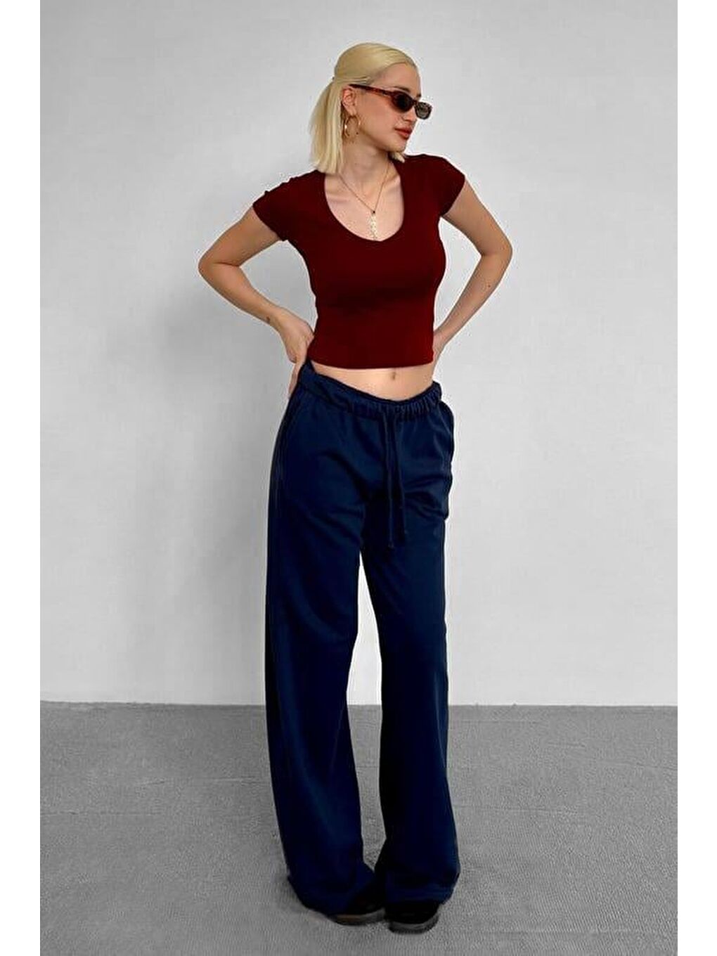 Bordo V Yaka Basic Kadın Tişört Mg2450