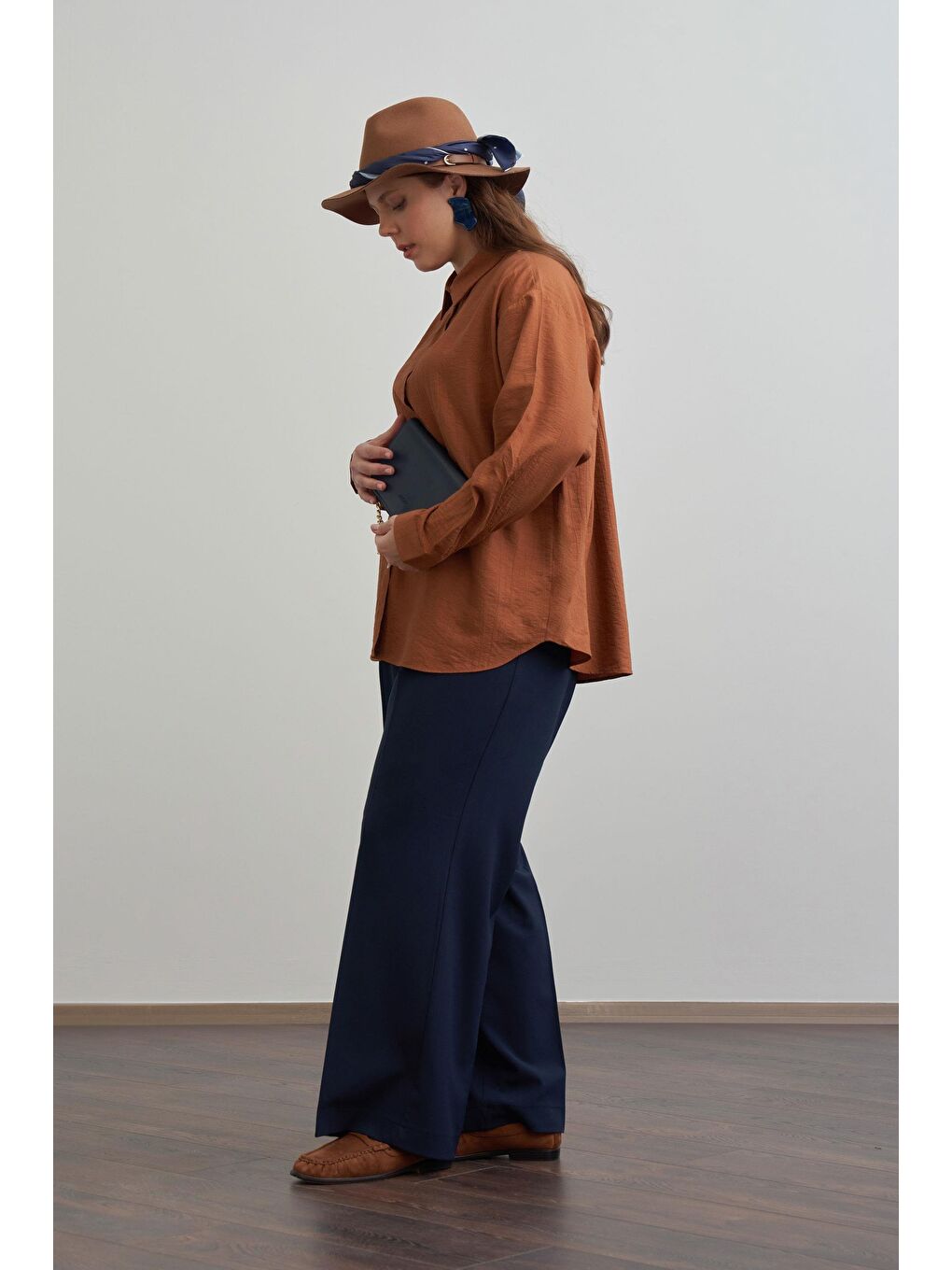 Kahverengi Kahve Büyük Beden Manşet Detaylı Düğmeli Gömlek-2