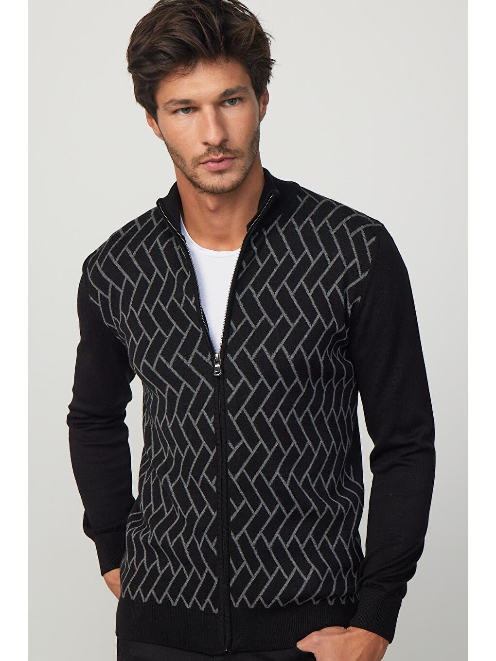 Karışık Erkek Slim Fit Dar Kesim Yarım Balıkçı Yaka Fermuarlı Önü Desenli Hırka