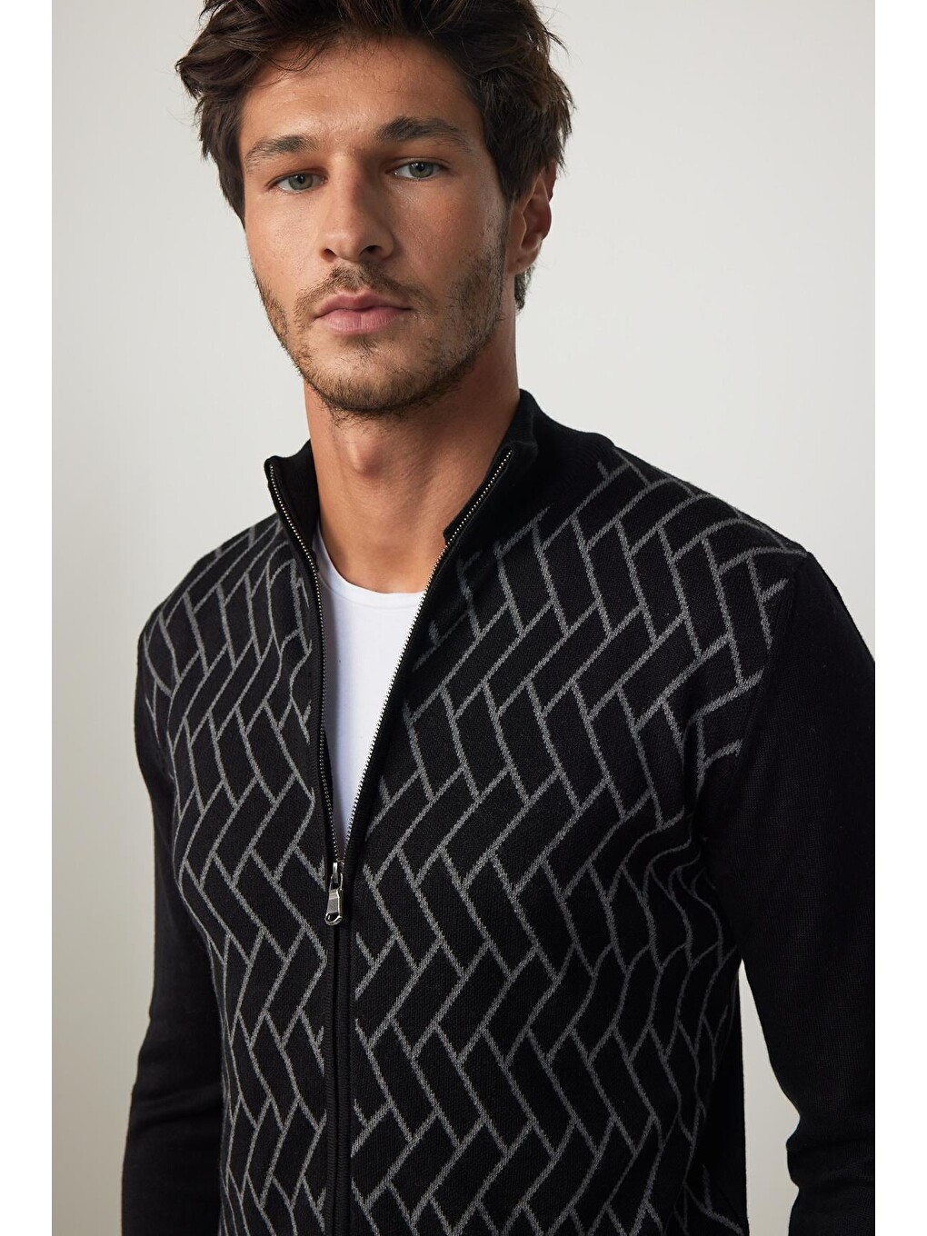Karışık Erkek Slim Fit Dar Kesim Yarım Balıkçı Yaka Fermuarlı Önü Desenli Hırka-1