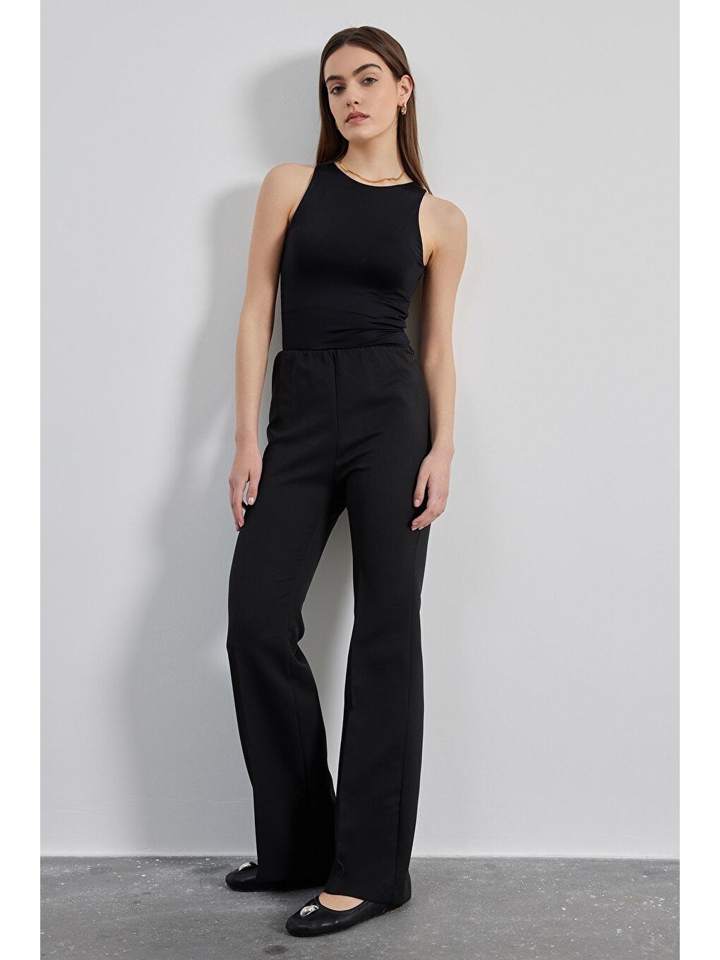 Beli Lastikli Krep Pantolon - Siyah-1