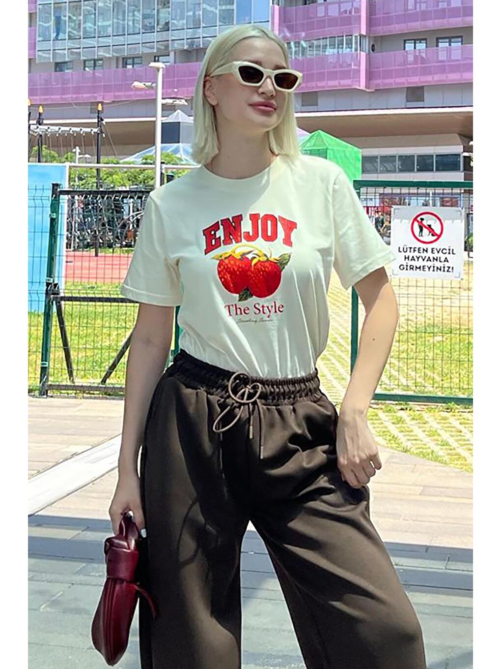 Beyaz Bisiklet Yaka Pamuklu Kısa Kollu Kadın Tişört Mg2150-7