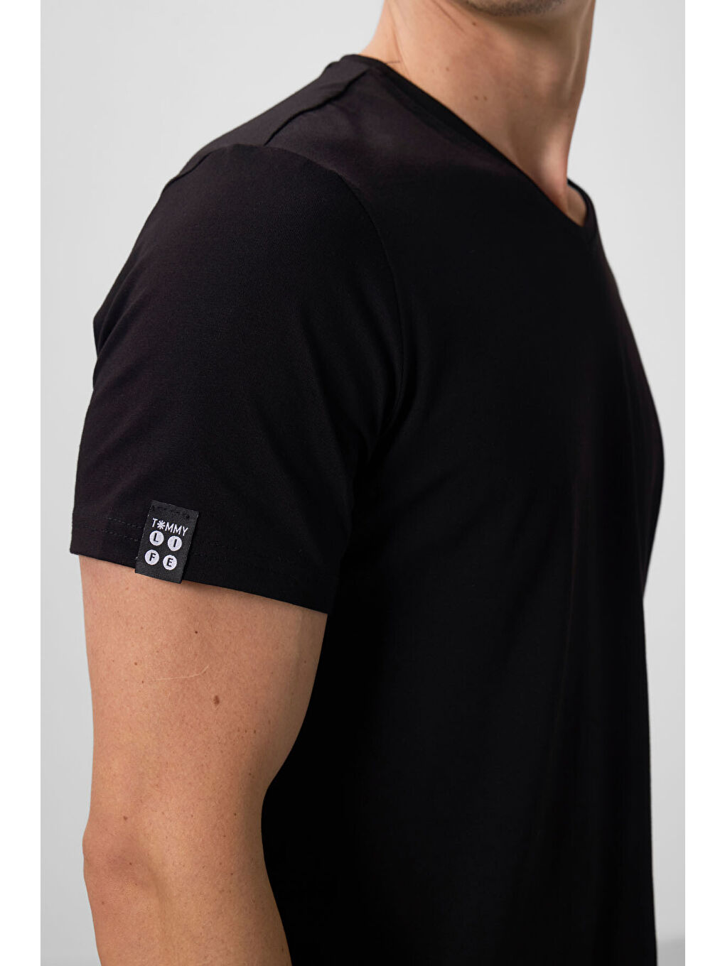 Siyah Basic Kısa Kol Standart Kalıp V Yaka Erkek Tişört - 87912-2