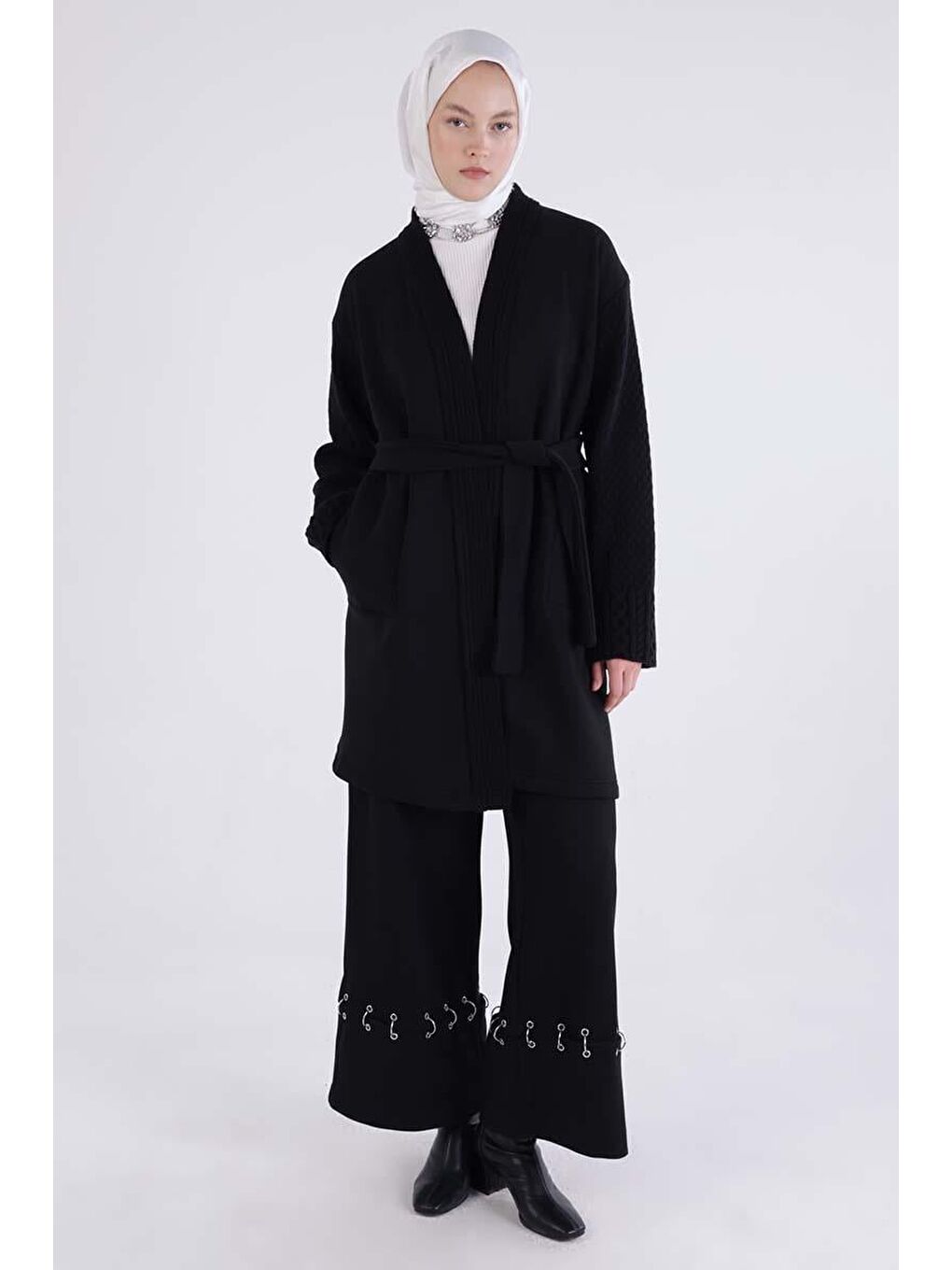 Siyah Triko Garnili Kuşaklı Rahat Hırka